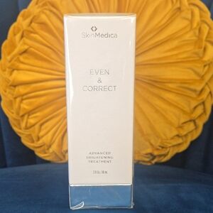 SkinMedica Even & Correct Advanced Brightening Treatment - White and Silver